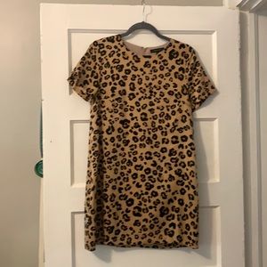 Fully lined cheetah print dress. Size M.